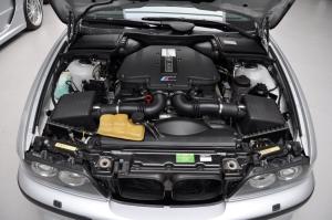 BMW M5 2001 года  (EU)